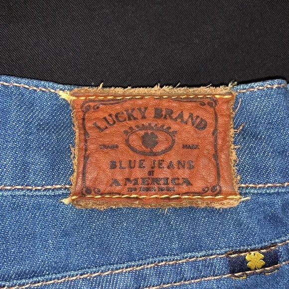 Lucky Brand Jeans Charlie Flare Sz~> 6/28 - Picture 4 of 6